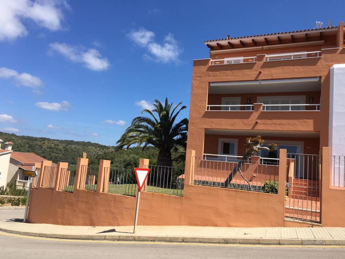 Son Bou By The Sea; Home With A Private Garden Exterior foto